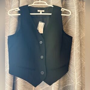 Maurices Black Vest NWT